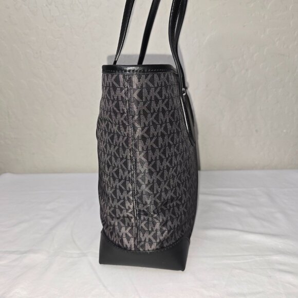 Michael Kors Eva Black / Gray Signature Logo Zip Top Shoulder Tote Bag - Picture 3 of 11